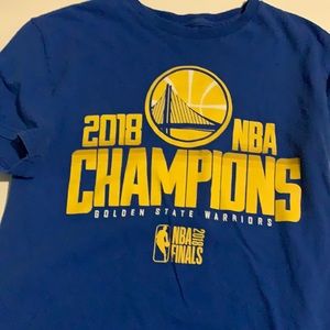 No tag but it is a boys large 2018 golden state warrior championship shirt